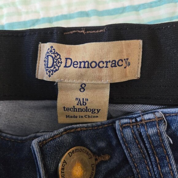 Democracy Size 8 Skinny Jeans Medium Wash Light Distress Stretch - Picture 4 of 4
